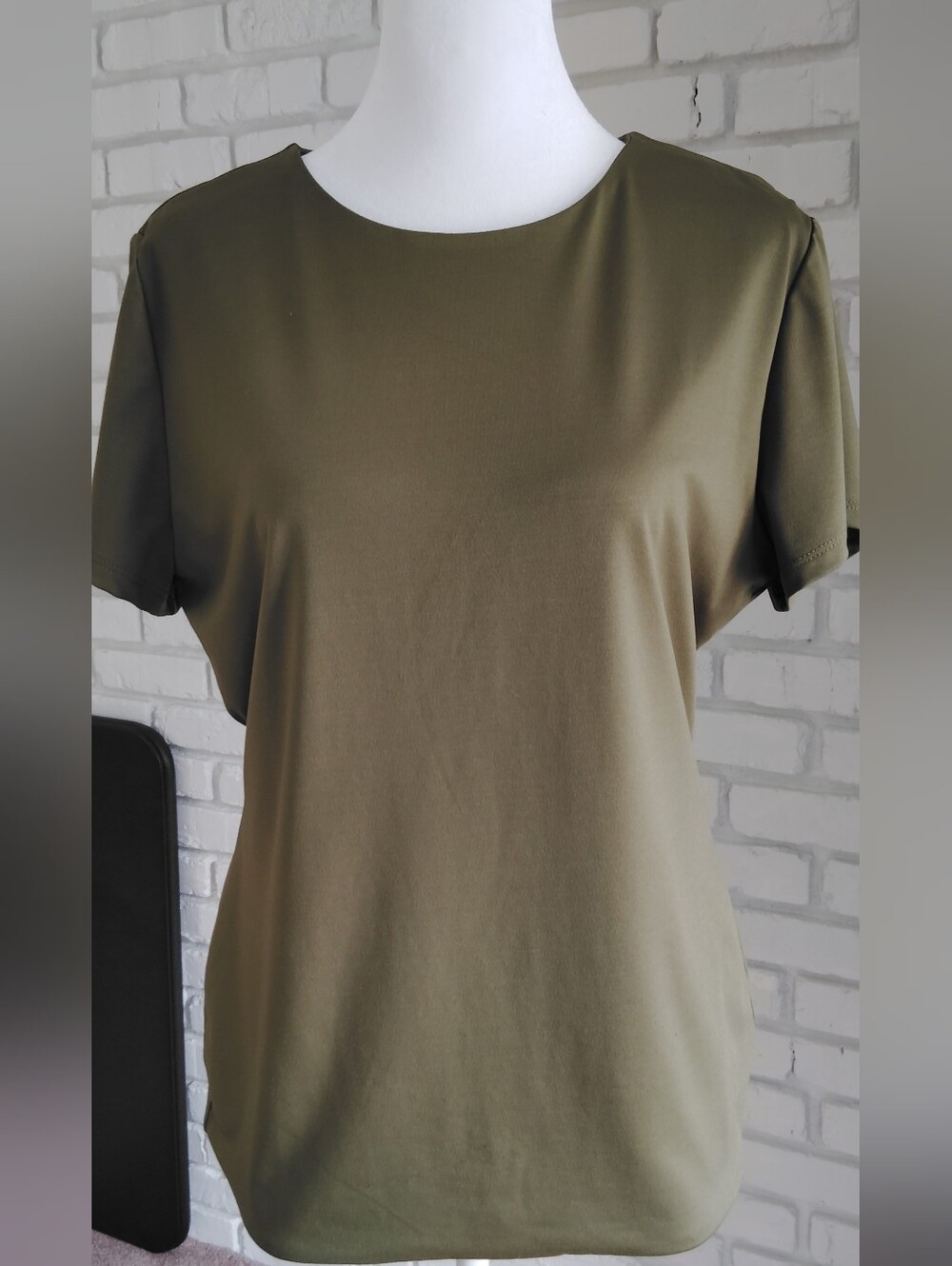 Halogen Olive Green Compression Tee, sz L